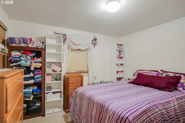 5219 Lacey Ct N, Keizer, OR 97303 - bedroom with carpet floors and a textured ceiling