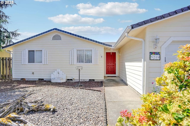 5219 Lacey Ct N, Keizer, OR 97303 - exterior space featuring fence and crawl space