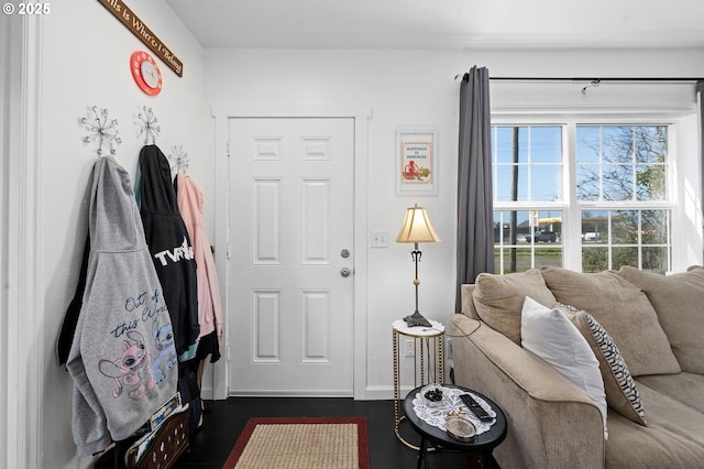 925 S Irvine Pl, Seaside, OR 97138 - living room featuring dark wood-style floors and baseboards