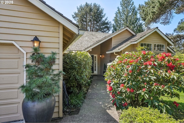 515 SW Colony Dr, Portland, OR 97219 - view of property exterior