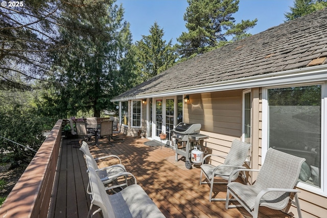 515 SW Colony Dr, Portland, OR 97219 - deck featuring outdoor dining space and a grill