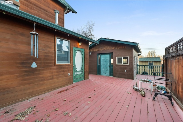 155 N 6th Ave, Elgin, OR 97827 - view of wooden terrace