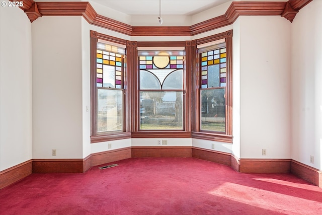 155 N 6th Ave, Elgin, OR 97827 - carpeted empty room featuring healthy amount of natural light
