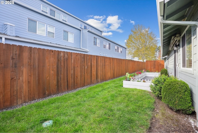 2383 SE 61st Ln, Hillsboro, OR 97123 - view of yard featuring a garden