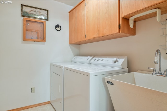 230 S Maple Hill Rd, Kelso, WA 98626 - laundry room featuring cabinet space, washing machine and dryer, and baseboards