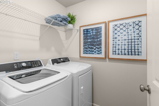 11331 NW Main St, North Plains, OR 97133 - laundry area with washer and dryer