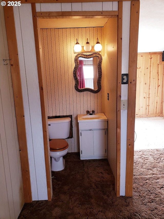 72584 Yarrington Rd, Elgin, OR 97827 - half bathroom with toilet and vanity