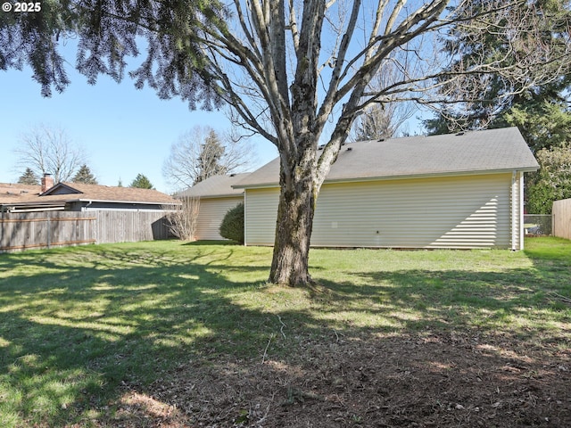 view of yard featuring fence