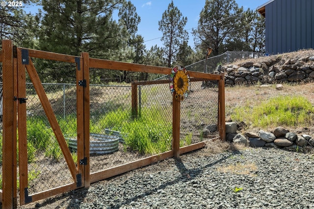 204 Adam Dr, Canyon City, OR 97820 - gate featuring fence
