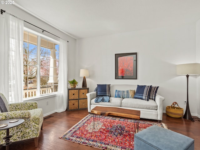 5417 N St, Washougal, WA 98671 - living room featuring wood finished floors and baseboards