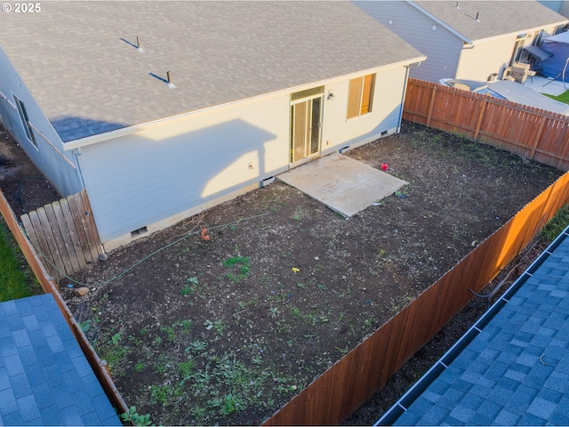 view of yard featuring a patio area