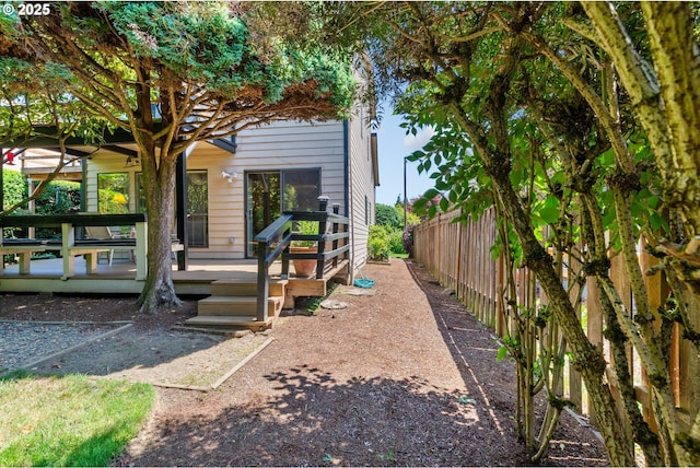 4825 SE 33rd Ave, Portland, OR 97202 - view of yard with a deck