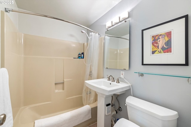 1725 Southshore Blvd, Lake Oswego, OR 97034 - bathroom featuring shower / bath combination with curtain and toilet