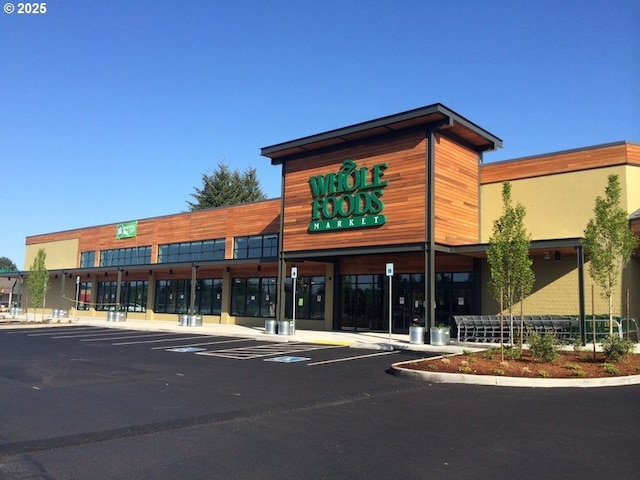 10955 SW 130th Ave, Tigard, OR 97223 - view of commercial location featuring uncovered parking
