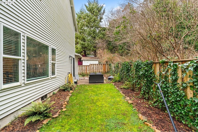 view of yard with a patio