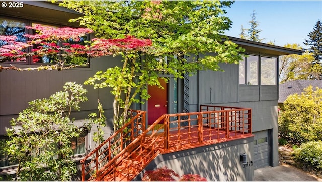 2975 SW Canterbury Ln, Portland, OR 97205 - back of property with an attached garage