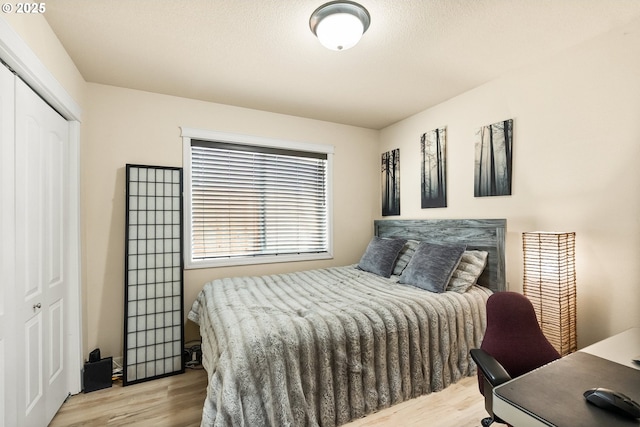 1894 S 8th St, Cottage Grove, OR 97424 - bedroom with a closet and wood finished floors