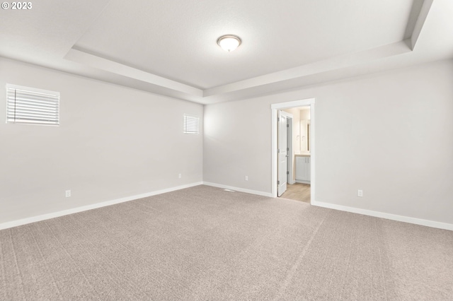 3020 S Kodiak St Unit Lt811, Cornelius, OR 97113 - unfurnished room with a raised ceiling and light colored carpet