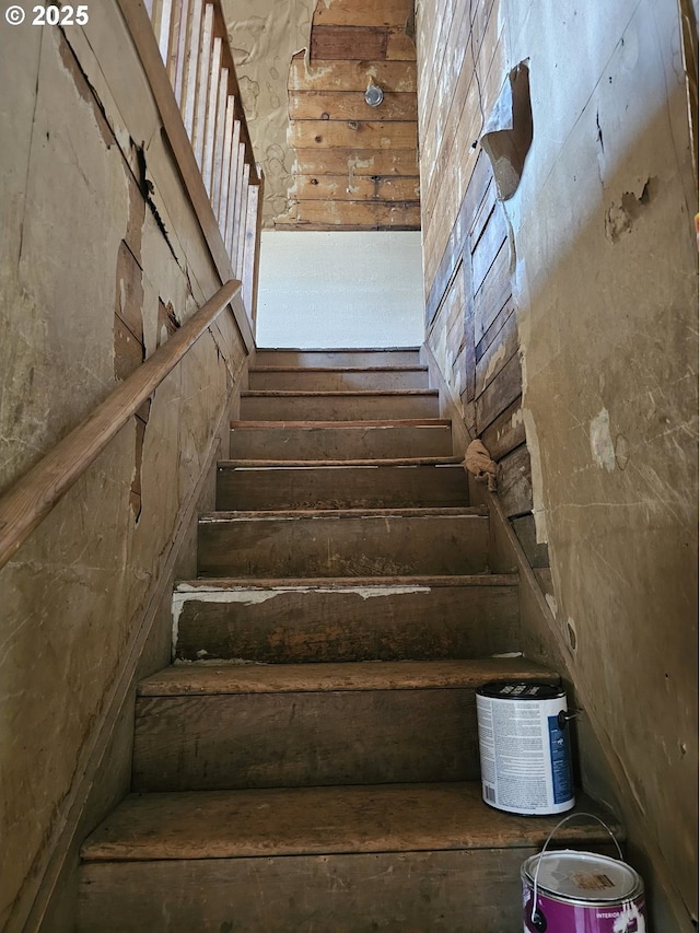 54901 Willow St, Heppner, OR 97836 - view of stairs