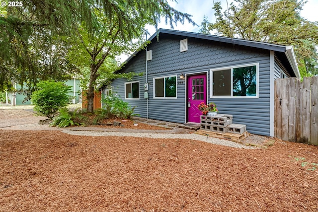 284 Waite St, Eugene, OR 97402 - view of bungalow-style house