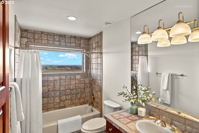 45585 NW David Hill Rd, Forest Grove, OR 97116 - bathroom featuring vanity, shower / bath combo, and toilet