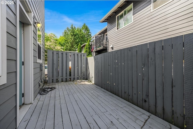 810 E 9th St Unit E18, Newberg, OR 97132 - view of deck