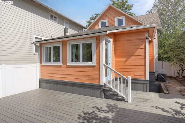 3324 SE Salmon St, Portland, OR 97214 - wooden deck featuring entry steps