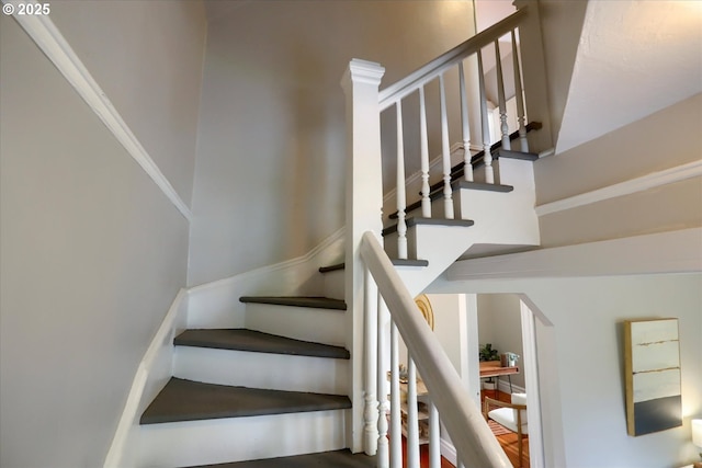 3324 SE Salmon St, Portland, OR 97214 - stairway featuring arched walkways