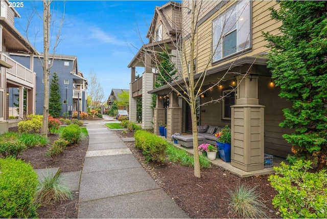 14215 SW Burlwood Ln, Beaverton, OR 97005 - view of property's community with a residential view