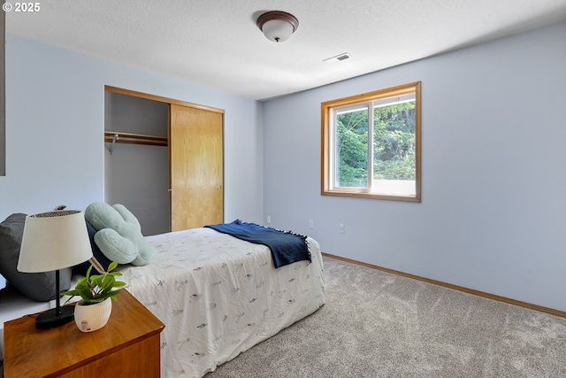 2111 NE 149th Ave, Vancouver, WA 98684 - bedroom with a closet, carpet, and baseboards