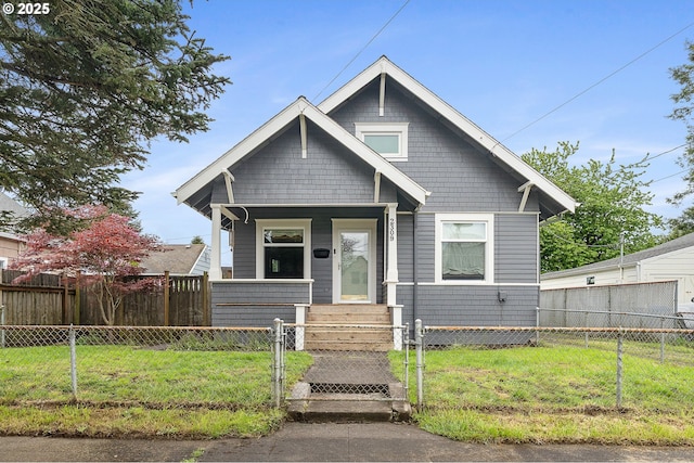 2309 7th St, Tillamook, OR 97141 - bungalow featuring a gate and covered porch