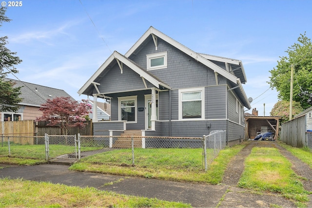2309 7th St, Tillamook, OR 97141 - view of front facade with covered porch and a fenced front yard