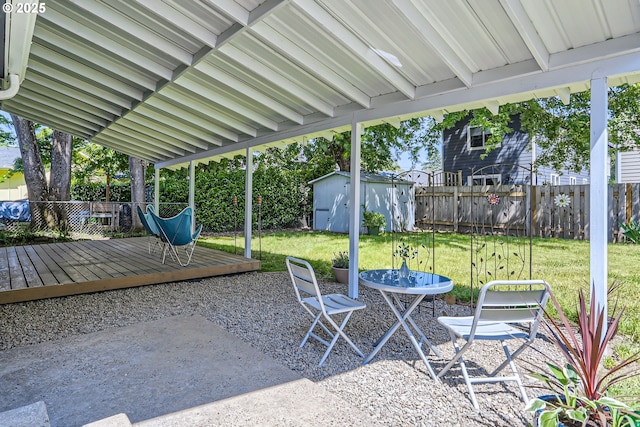 6540 SE 88th Ave, Portland, OR 97266 - view of patio featuring a deck