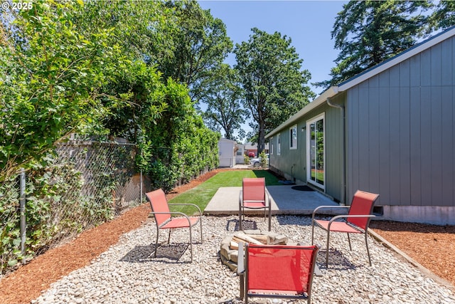 1185 Shady Ln, Keizer, OR 97303 - fenced backyard with a patio area