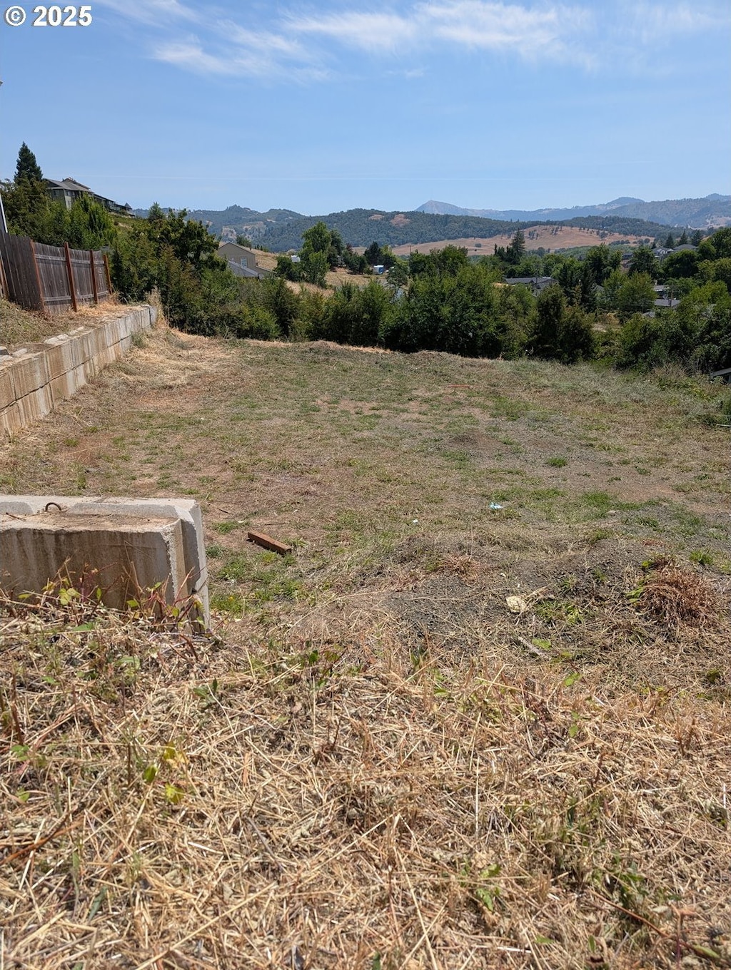 4705 Melody Ln, Roseburg, OR 97471