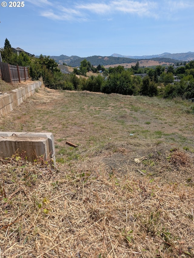 4705 Melody Ln, Roseburg, OR 97471