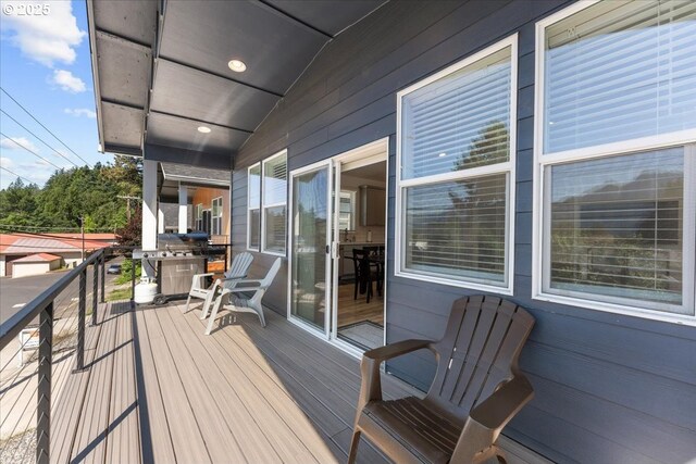 531 NW Vancouver Ave, Stevenson, WA 98648 - view of wooden deck