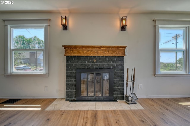 501 NW 6th St, Pendleton, OR 97801 - detailed view of a fireplace and wood finished floors
