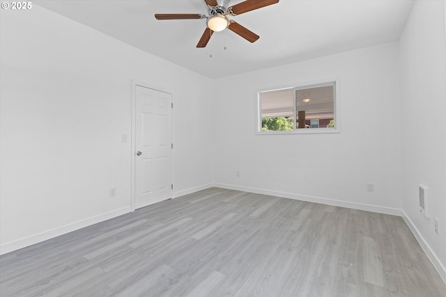 115 E Sheridan St, Newberg, OR 97132 - empty room featuring light wood finished floors and a ceiling fan