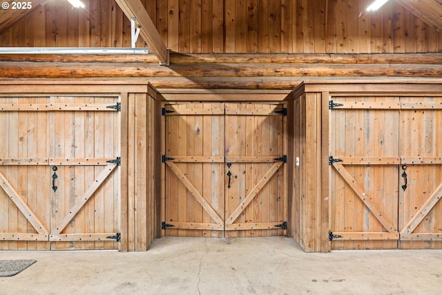 89935 Greenwood Dr, Leaburg, OR 97489 - interior space