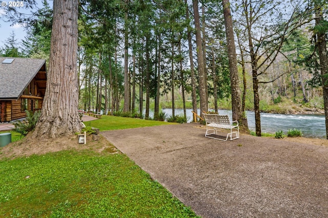 89935 Greenwood Dr, Leaburg, OR 97489 - view of yard featuring a water view