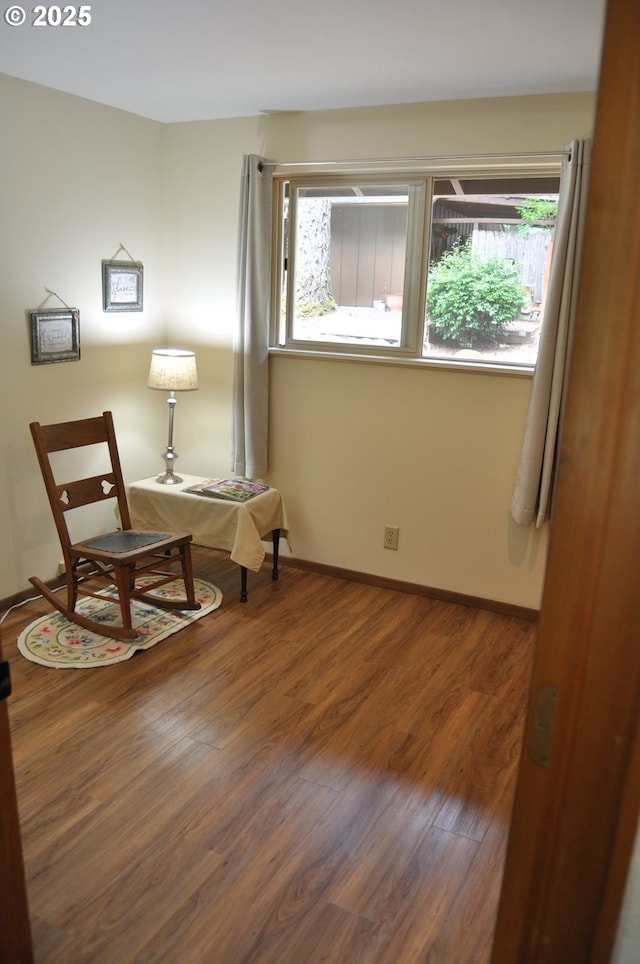 89016 Bridge St, Springfield, OR 97478 - living area featuring healthy amount of natural light and wood finished floors
