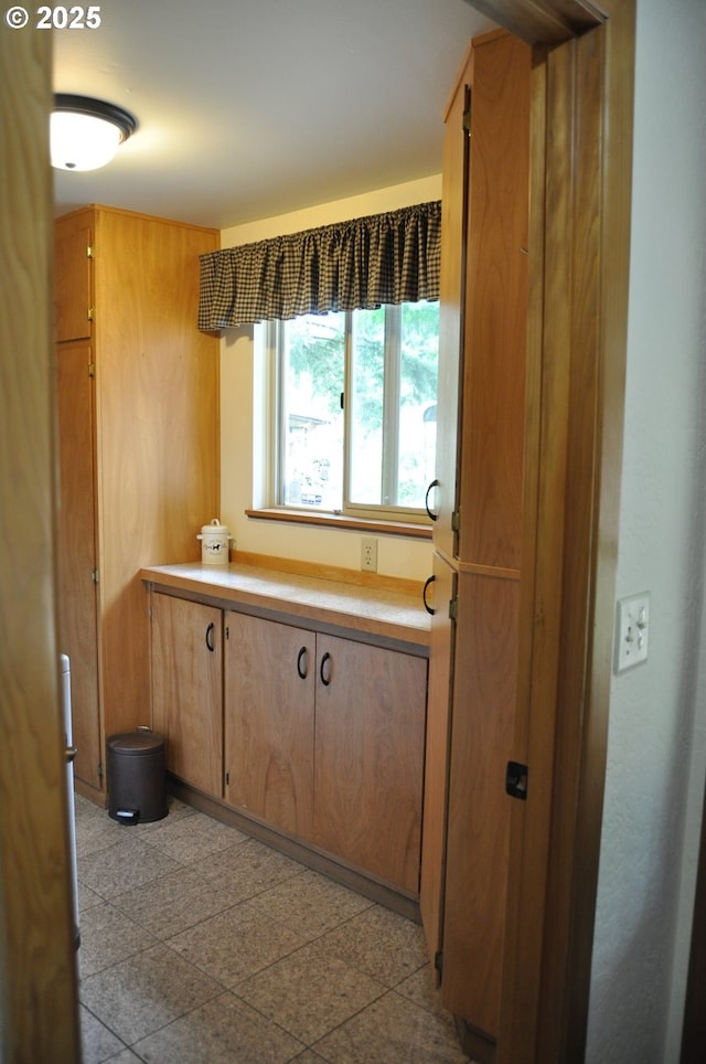 89016 Bridge St, Springfield, OR 97478 - kitchen with light countertops