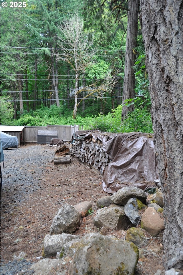89016 Bridge St, Springfield, OR 97478 - view of yard featuring a wooded view