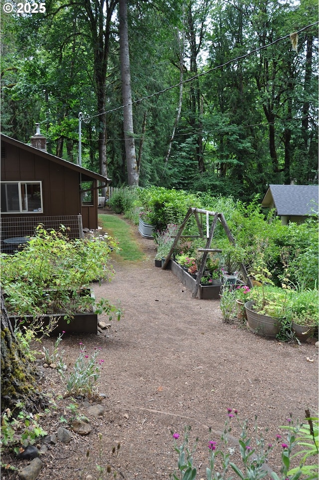 89016 Bridge St, Springfield, OR 97478 - view of yard with a vegetable garden