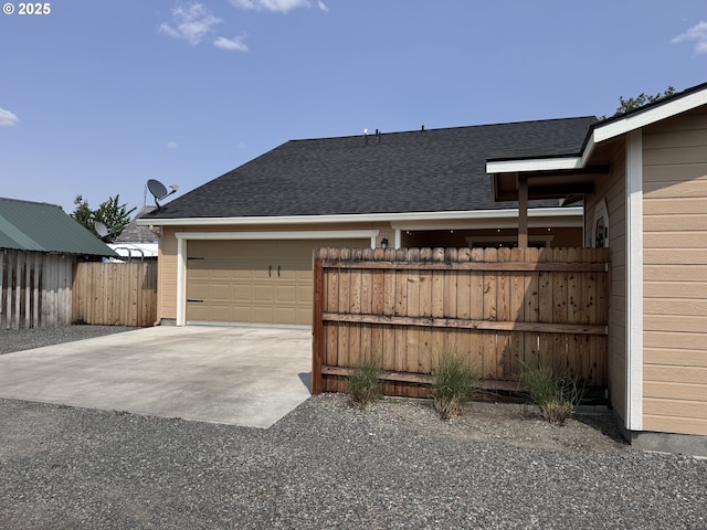 1809 Balm St, Baker City, OR 97814 - garage with driveway