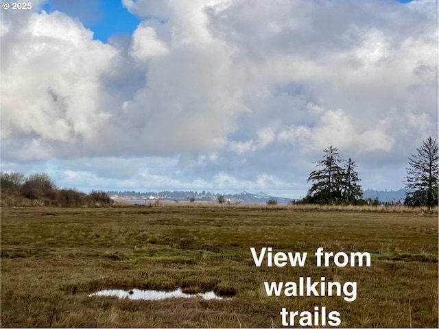 156 1st Ave, Coos Bay, OR 97420 - view of yard with a view of countryside
