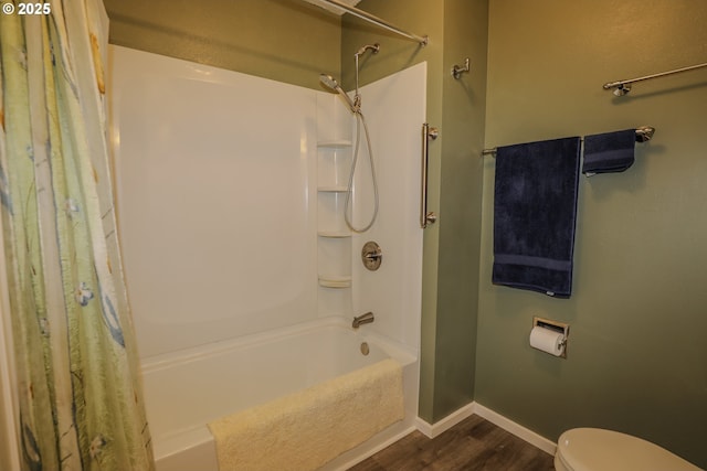 383 Little Valley Rd, Roseburg, OR 97471 - bathroom with shower / bath combination with curtain, wood finished floors, baseboards, and toilet