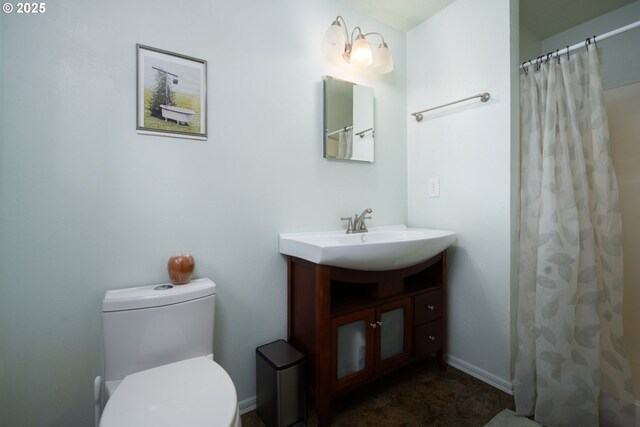 15928 N Umpqua Hwy, Roseburg, OR 97470 - full bath featuring vanity, toilet, and a shower with curtain