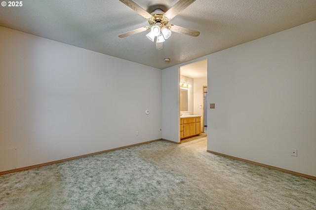 9120 NE 54th St, Vancouver, WA 98662 - unfurnished room with light carpet, ceiling fan, and a textured ceiling